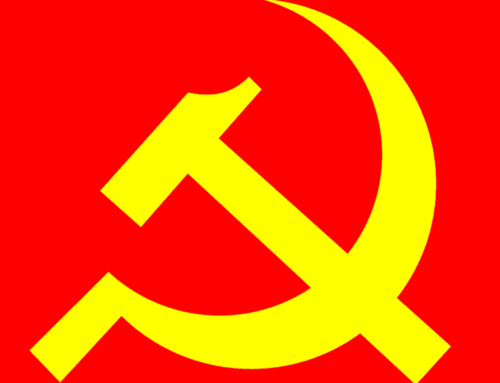 Hannah Arendt equiparando comunismo a nazismo